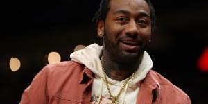 完美世界中国官网-致敬学长！唐斯to沃尔：肯塔基GOAT兄弟 享受退役生活吧